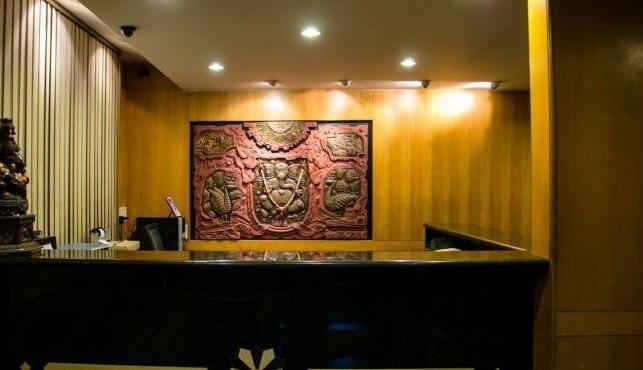 Hotel Bombay Tiffanys Májszúr Kültér fotó